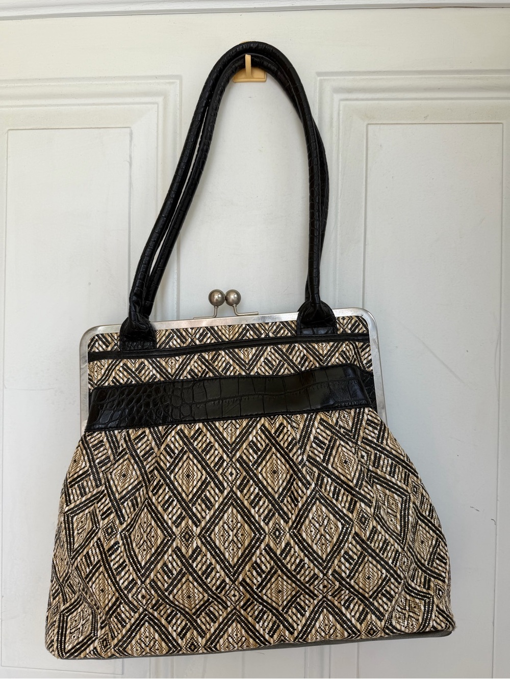 Bueno Black & Natural Geometric Frame-Top Shoulder Bag